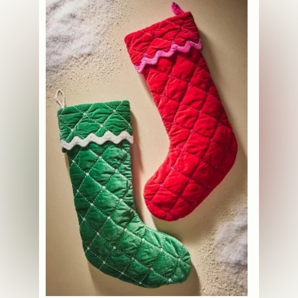 Green and white velvet tufted stocking - Picture 4 of 9